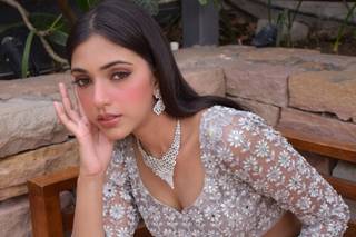 Makeup by Khushii Kapoor