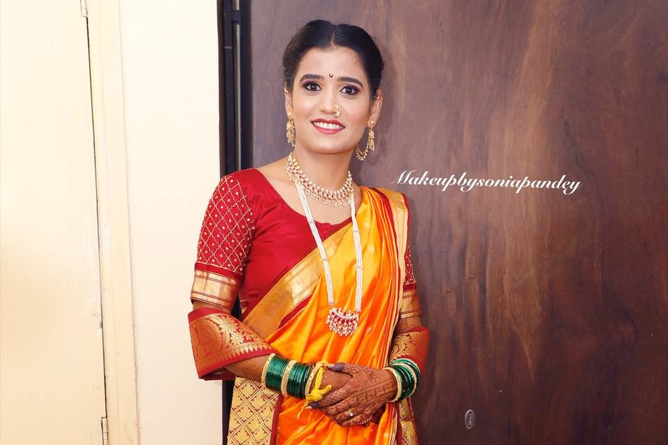 Maharashtrian bride