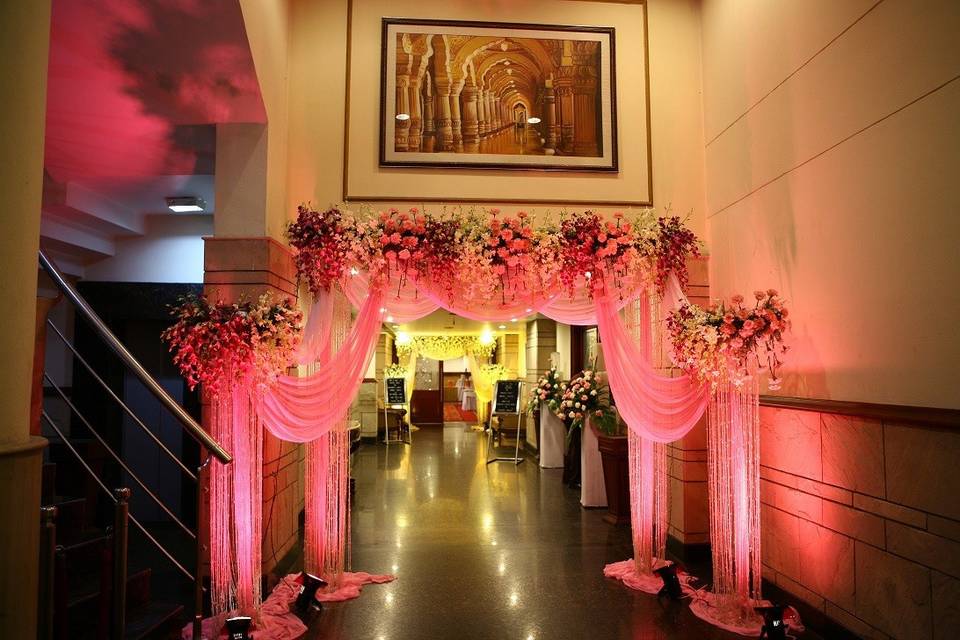 Entrance decor