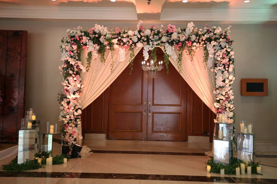Entrance decor