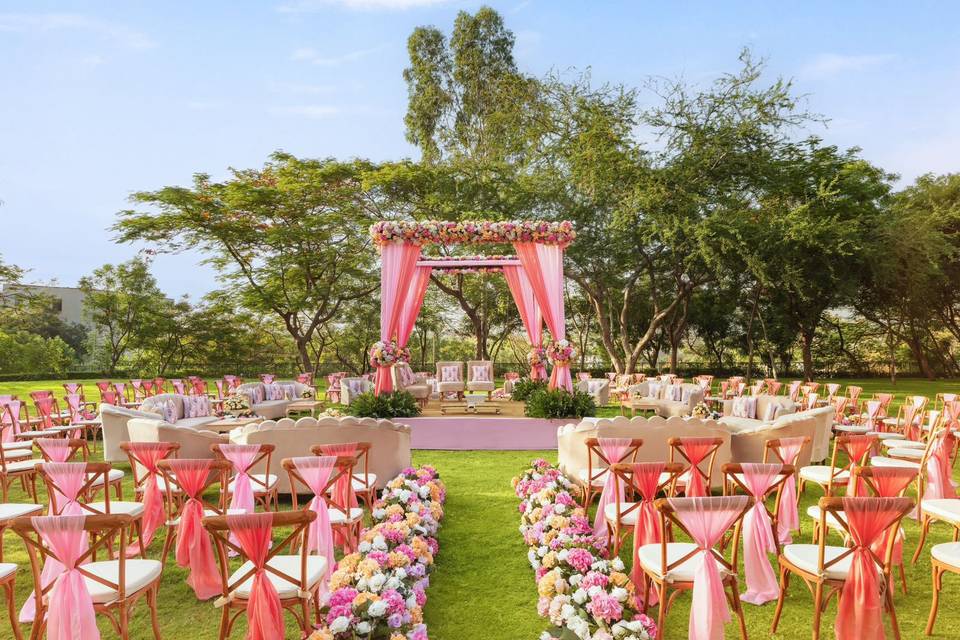 Outside Mandap setting