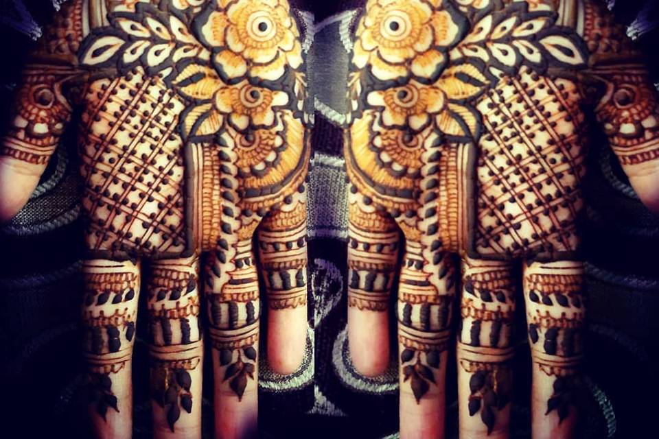 Nikeeta.mehandi_1627066993_2624350607669323016_13680505769