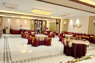 Pushpak Hotel & Convention