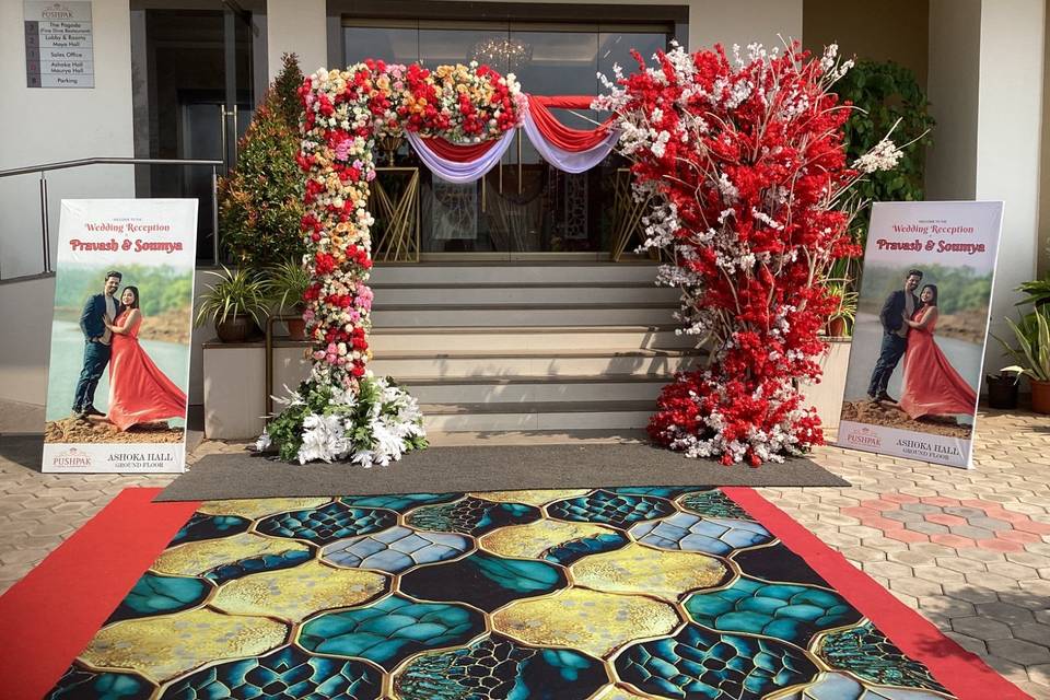 Entrance decor