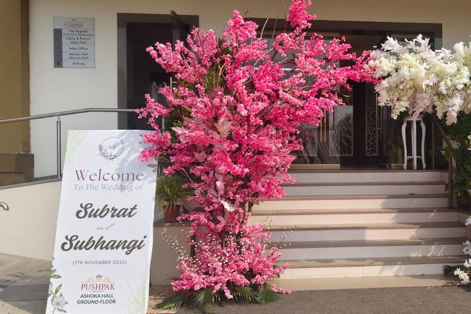 Entrance decor