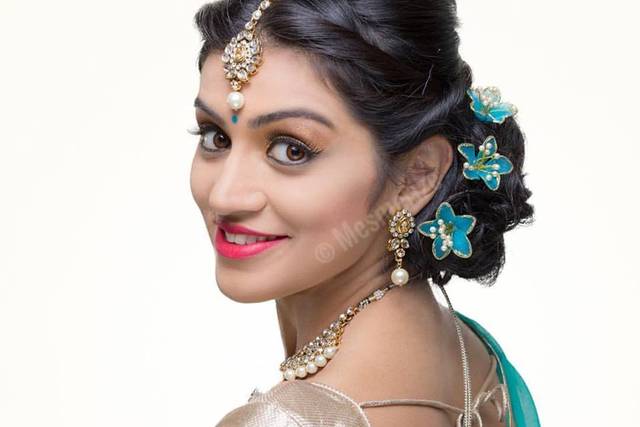 Mesmerize For Her - Hair, Skin, Spa & Makeup Institute