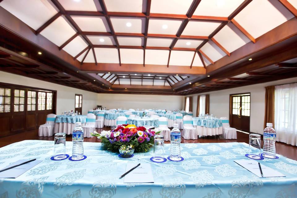 Banquet hall