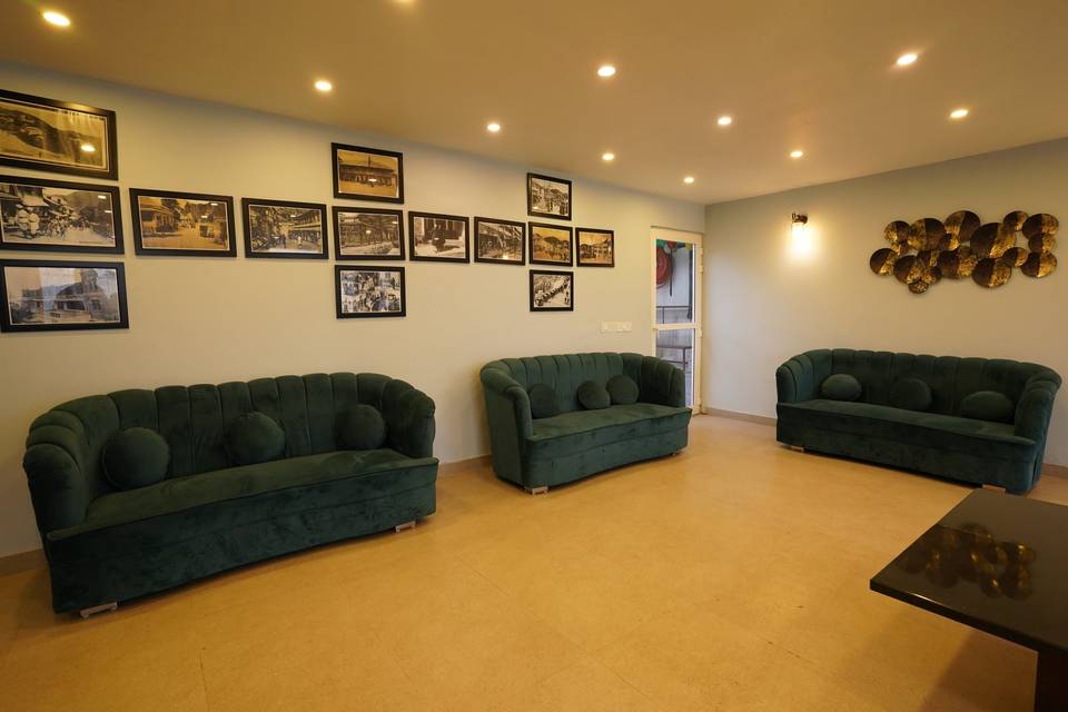 Lounge area