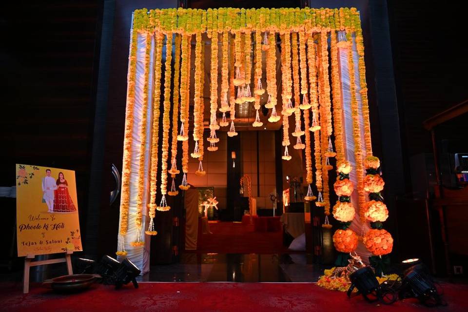 Entrance decor