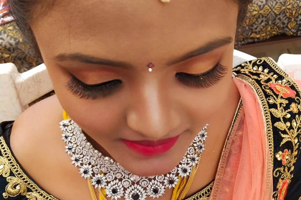 The 10 Best Makeup Salons in Visakhapatnam 