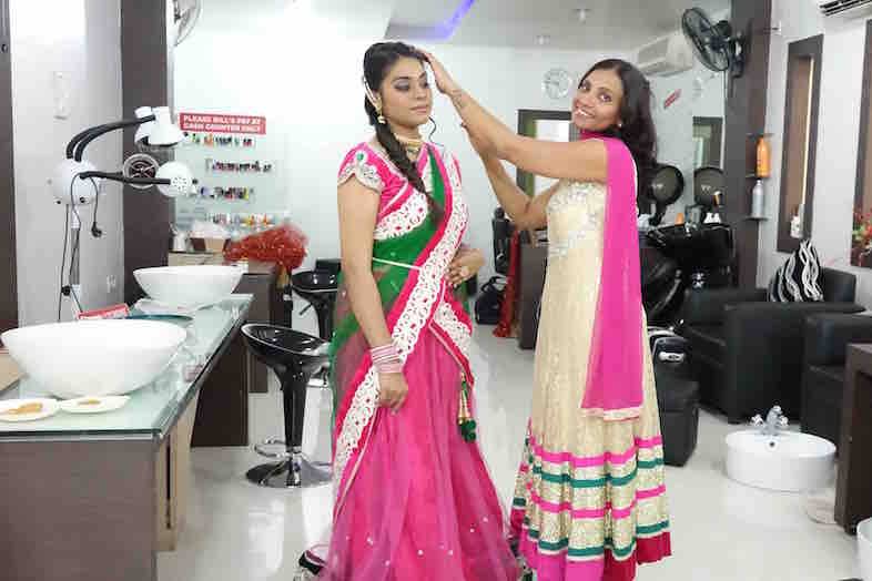 Deeksha Beauty Parlour