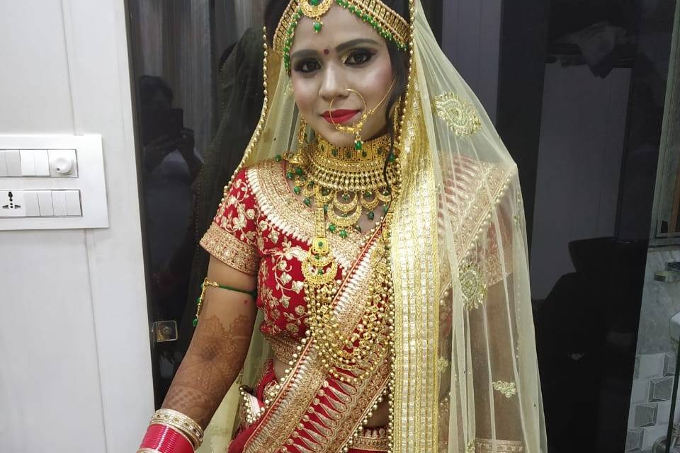 Bridal makeup