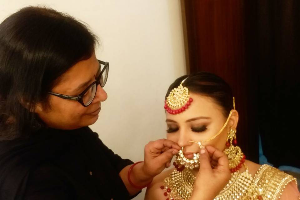 Veena Makeup Artist