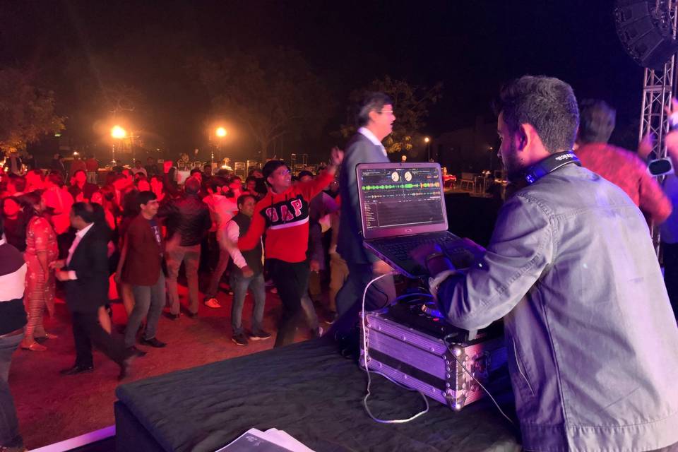 DJ UTKARSH LIVE @WESTIN SHONA