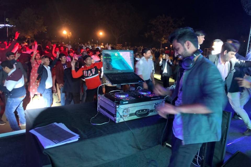 DJ UTKARSH LIVE @WESTIN SHONA