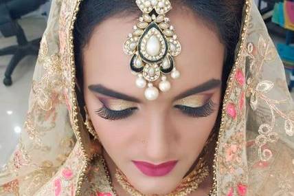 Makeup Artist Sumaiya Shaikh