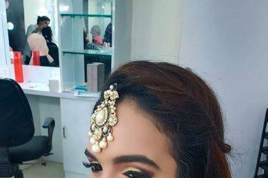 Makeup Artist Sumaiya Shaikh