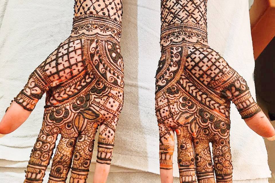 Shubh Muhurat Mehendi Arts