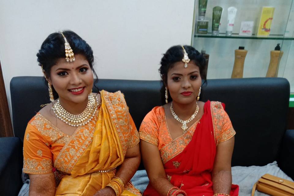 Bride with her sister