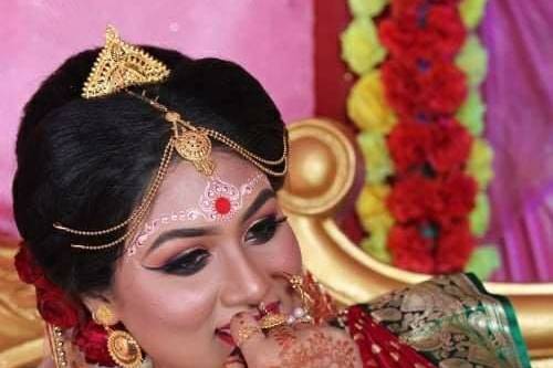 Bridal makeup