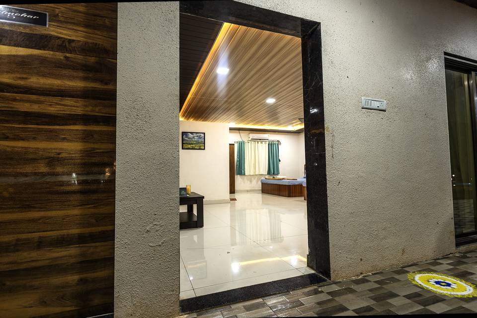 Accommodation
