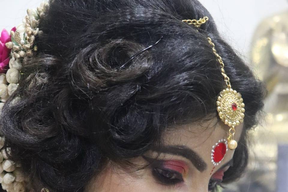 Bridal makeup