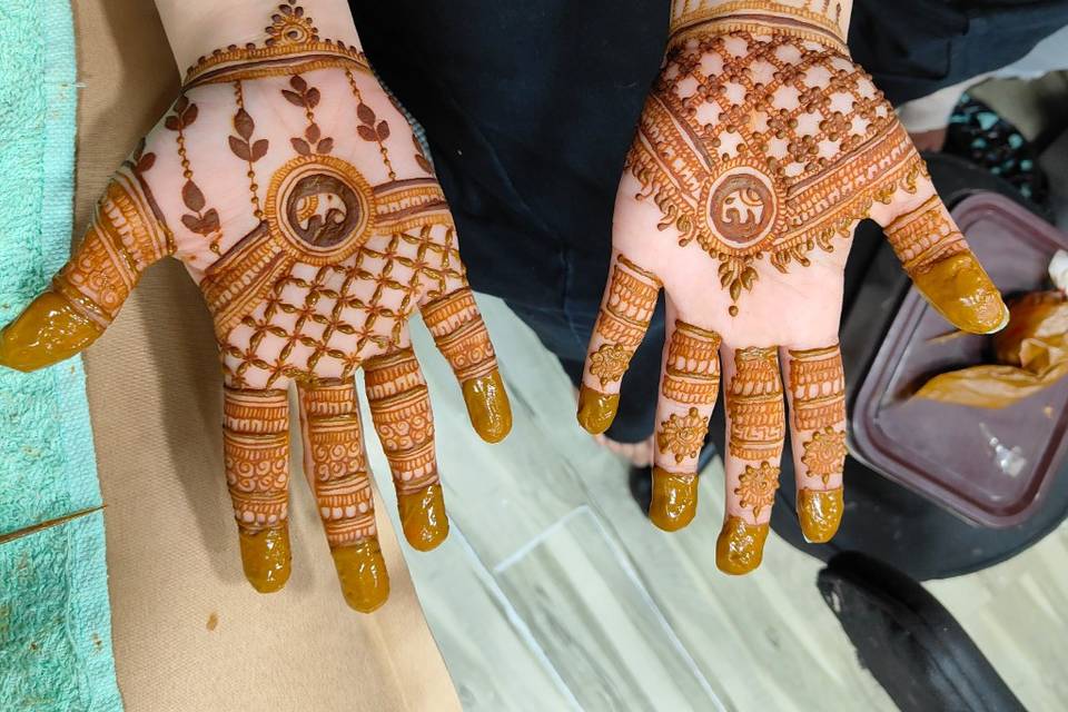 Mahendi Artists Payalshah