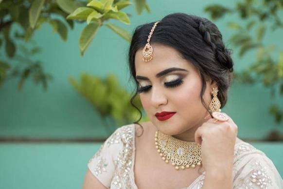 Bridal makeup