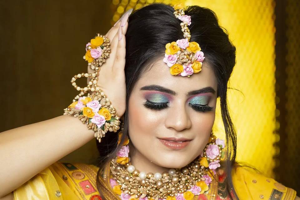 Makeup Artistry By Manotii Mahajan