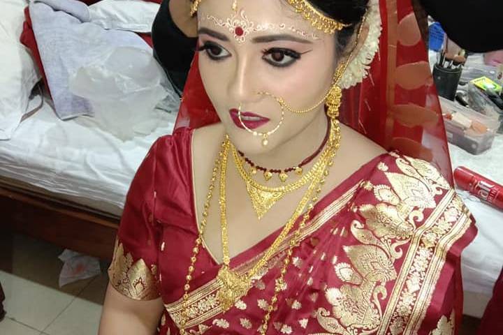 Make Up by Deepti's
