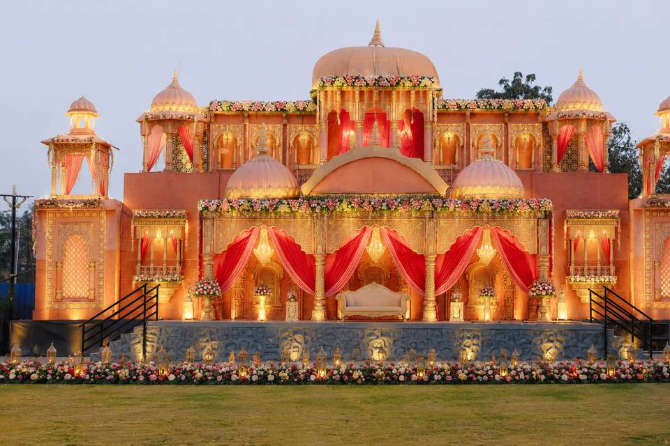 Indraprastha lawn