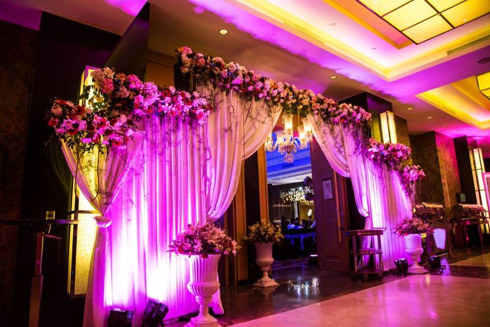 Banquet Entry Decor