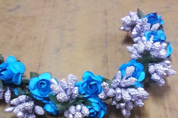 Floral jewellery