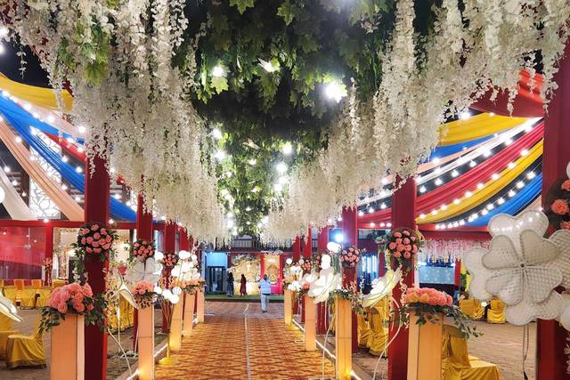 Entrance decor