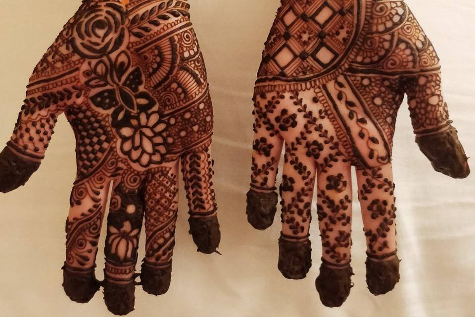 Palm henna