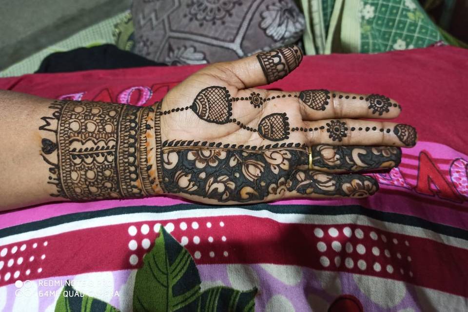 Jhumka Henna