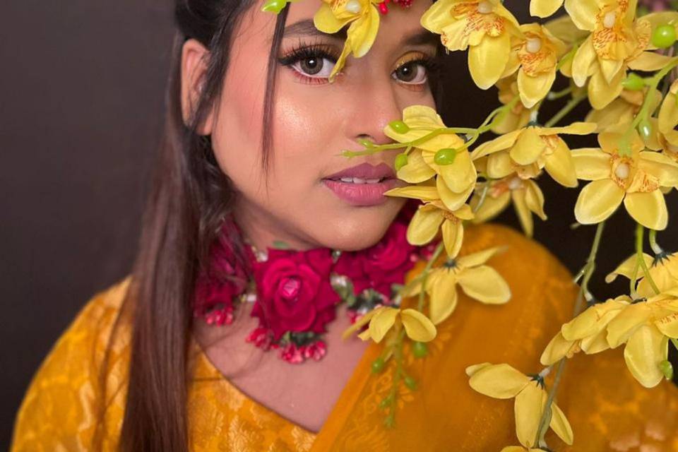 Haldi makeup