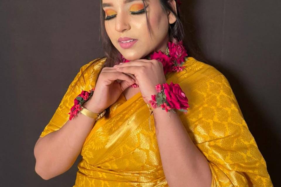 Haldi makeup