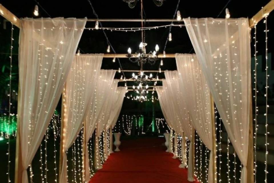 Pathway Decor