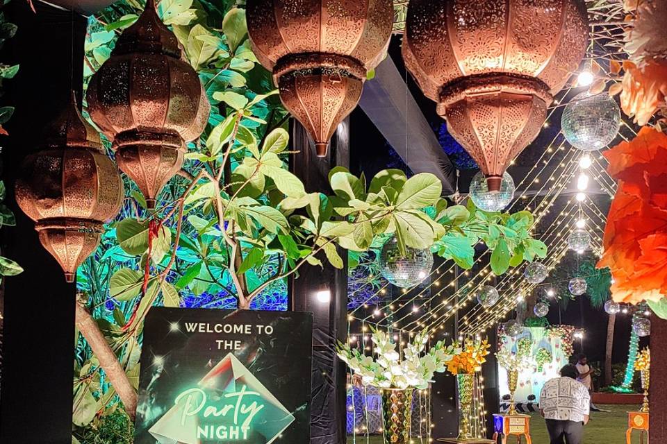 Pathway decor