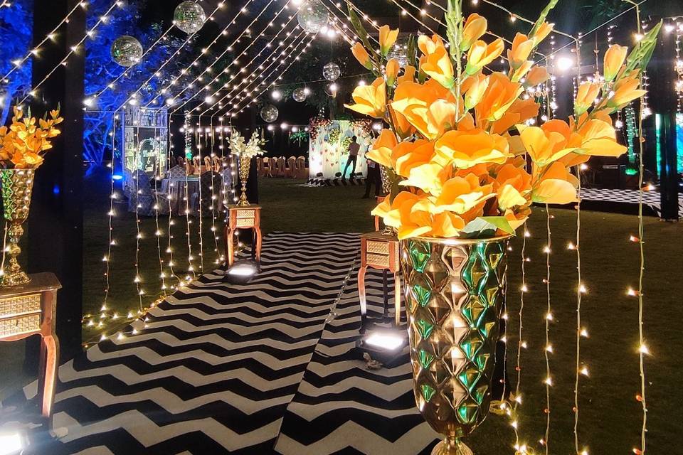 Pathway decor