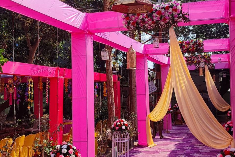 Pathway decor