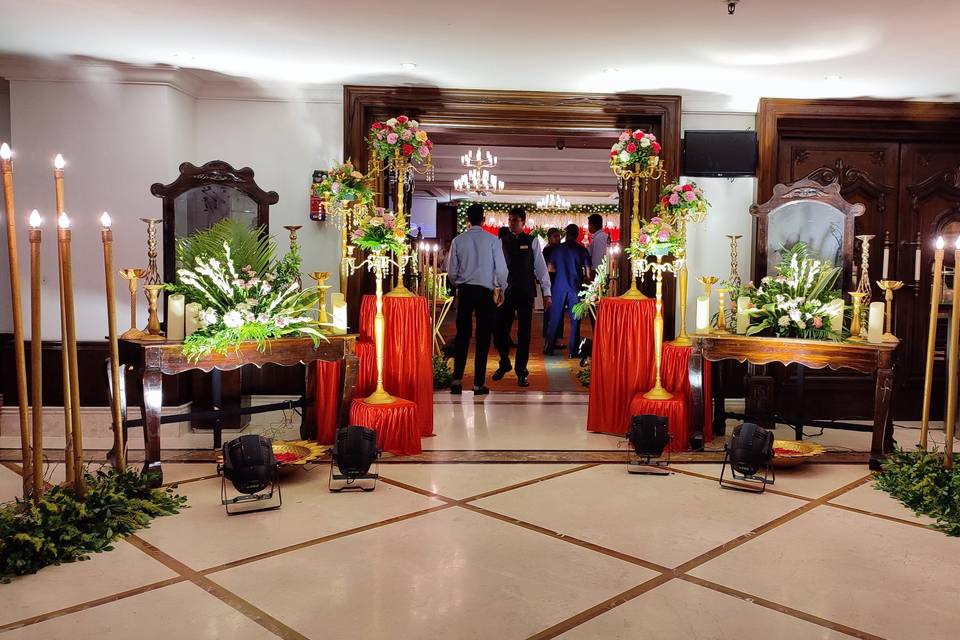 Entrance decor