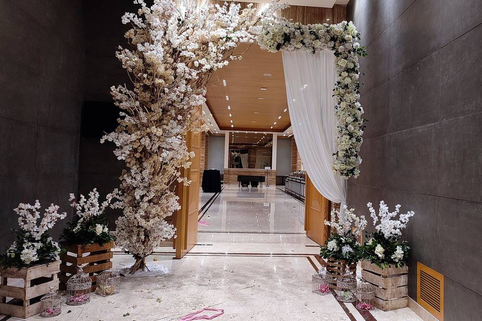 Entrance decor
