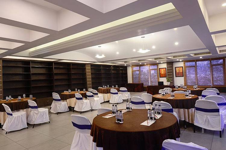Treehouse Hotel, Club & Spa, Bhiwadi