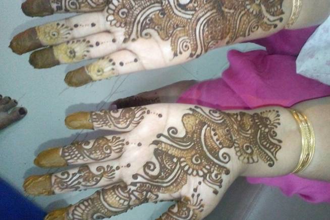 Ideal mendhi