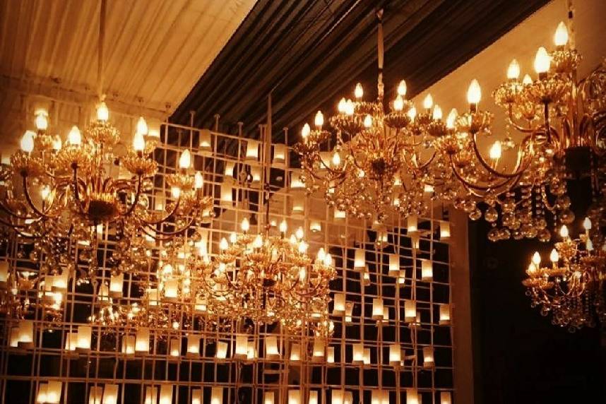 Candle wall