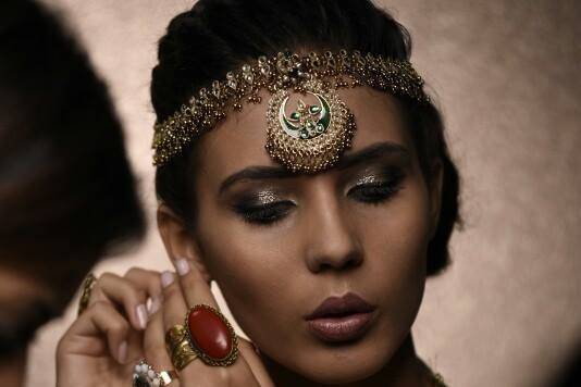 Manvi Makeup & Hairstyle Professional