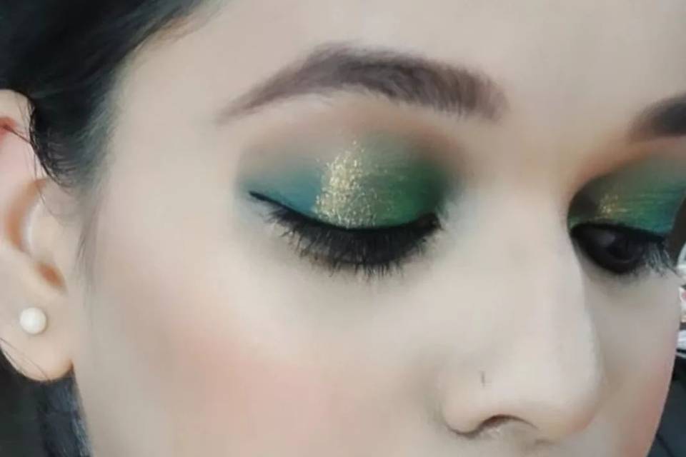 Party makeup