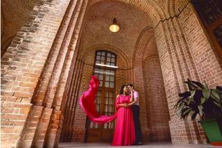 The Wedding Container